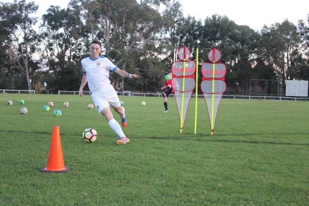 How to a better football striker! Golden Boot Strikers Academy